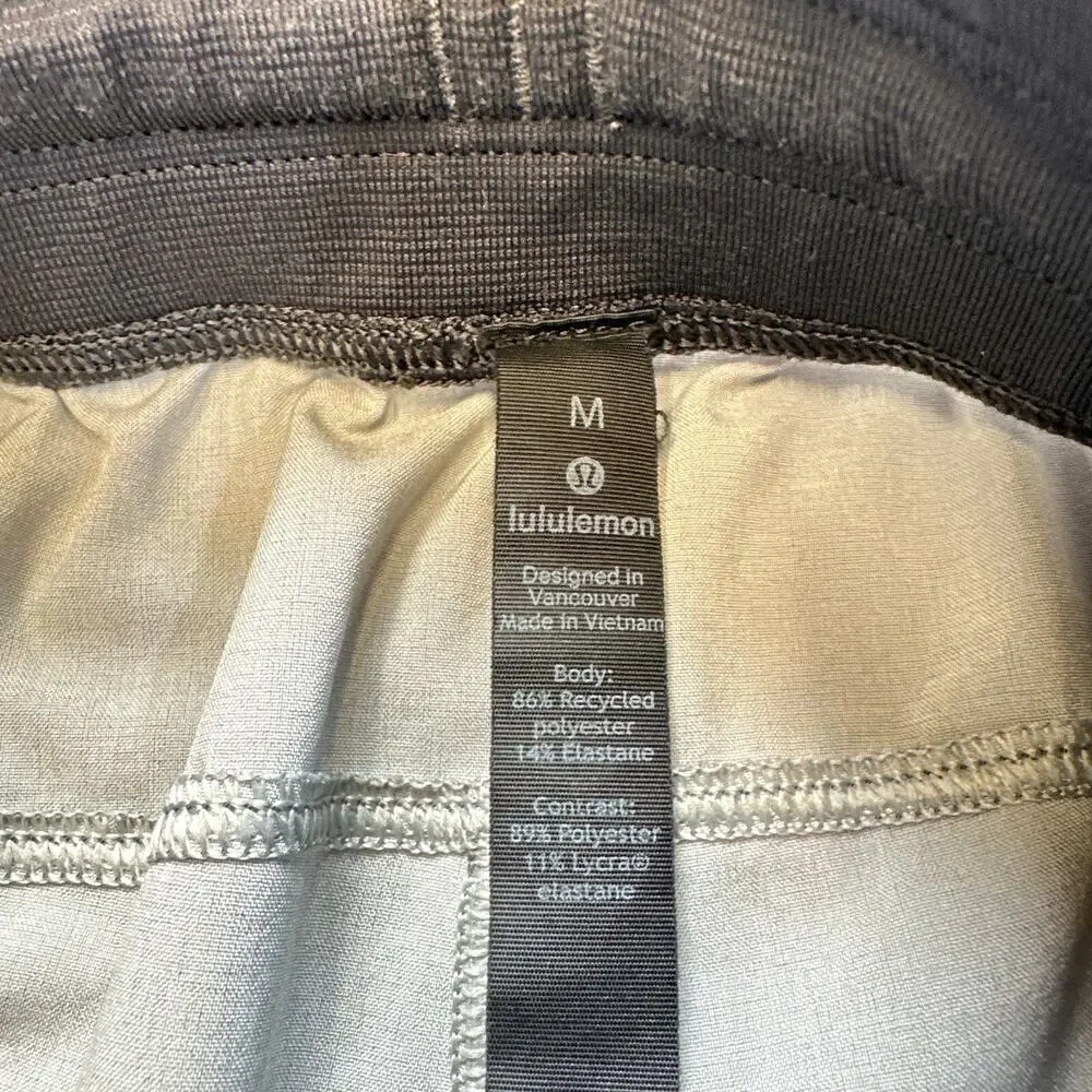 Lululemon THE Short 9‎ Linerless Mens Medium Pullon Athletic Athleisure Gym